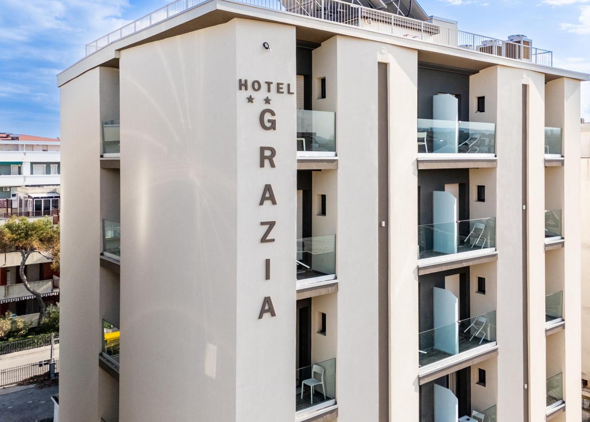 Hotel Grazia Riccione Exterior photo